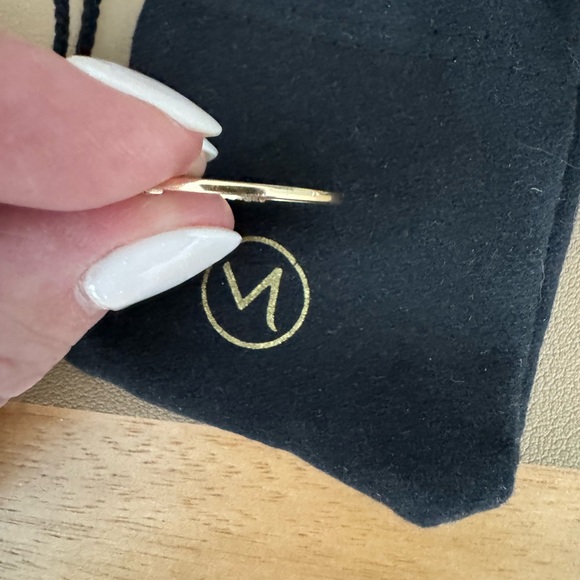 Mejuri Gold and Pearl Band Ring - Picture 3 of 4